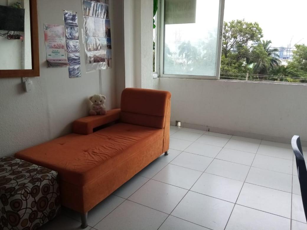 Privada, En Compartido Solo Con La Propietaria. Homestay Cartagena